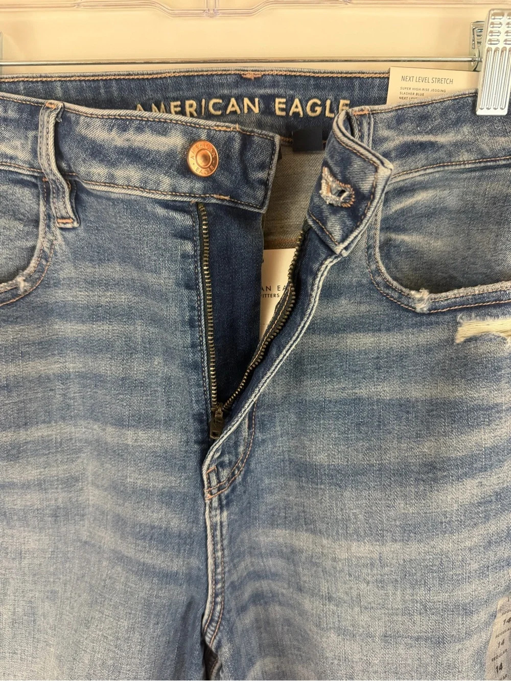 NWT American Eagle Super High-Rise Next Level Stretch Distressed Jeggings Size 1 - Picture 5 of 9